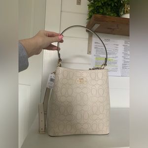 Coach Town Bucket Bag Signature Leather